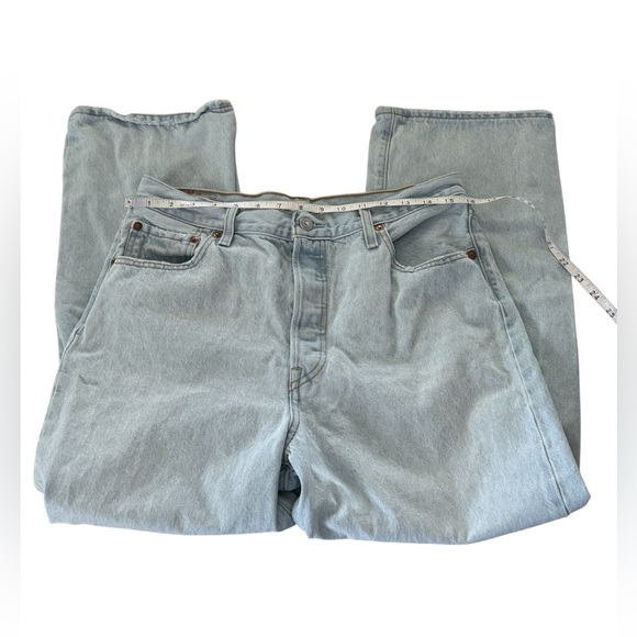 🔥Levi’s Ribcage Straight Ankle Jeans | Size 31 | Light Wash Distressed - Picture 6 of 11